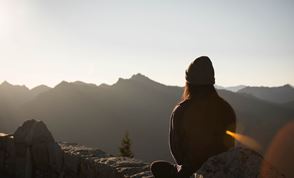 Daniel Mingook Kim UXR T8cz1u Unsplash (1)