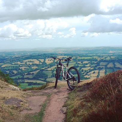 Naturebreak-Bike-With-View